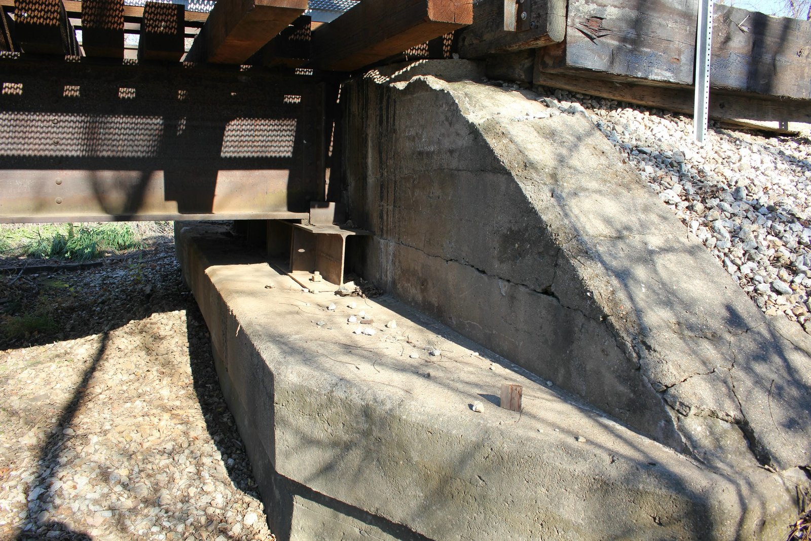 East abutment